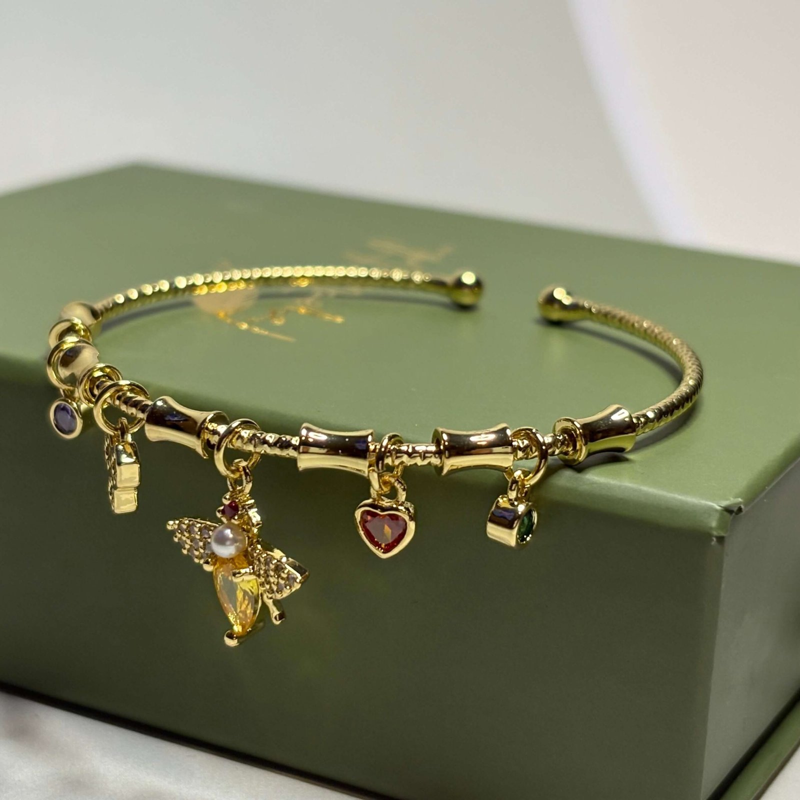 LUXE – Charm | 14K Altın Kaplama Figürlü Bileklik