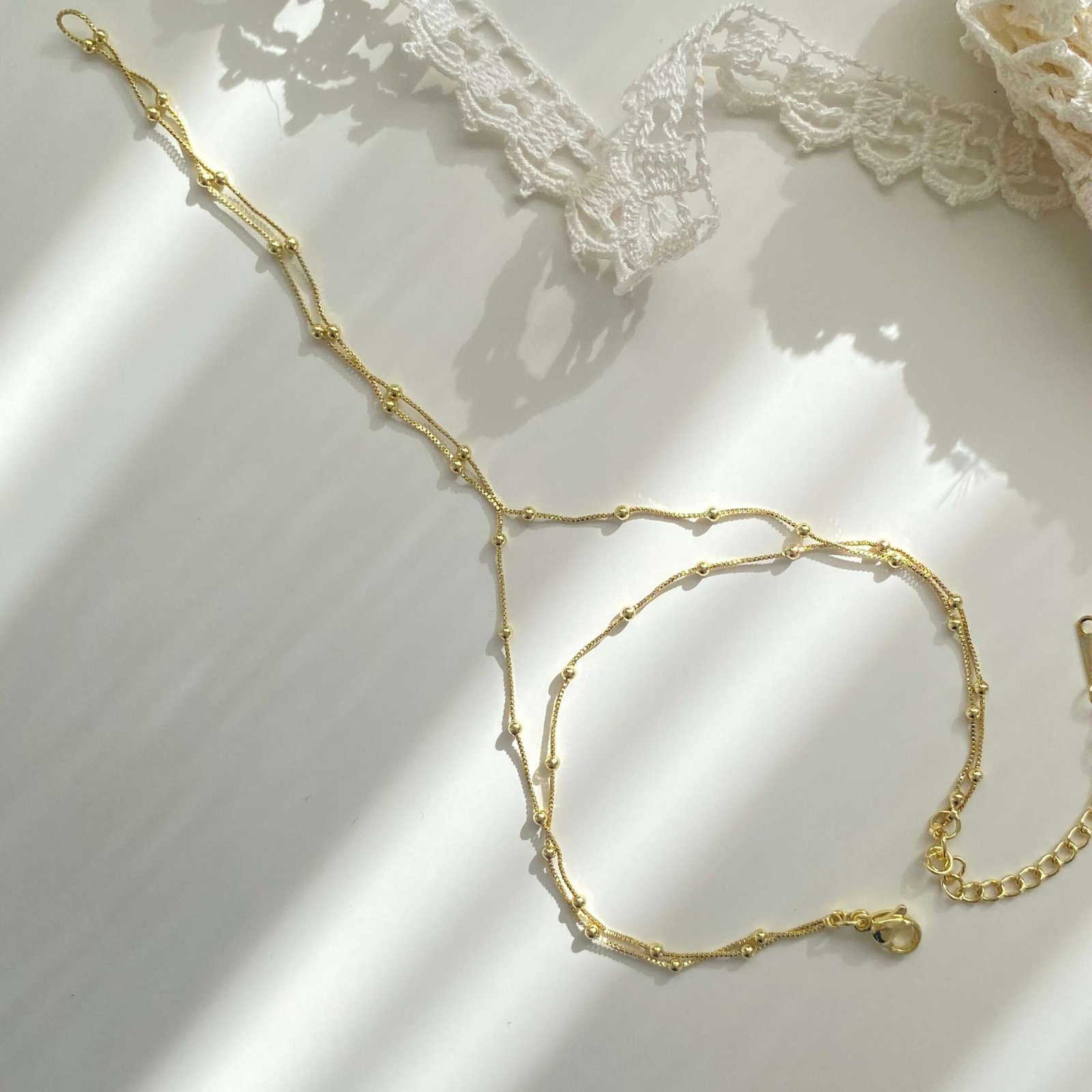 NOVA – Minimal Boncuk Detay Gold Çelik Şahmeran